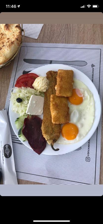 Bed And Breakfast Divanhana ノヴィ・パザル エクステリア 写真