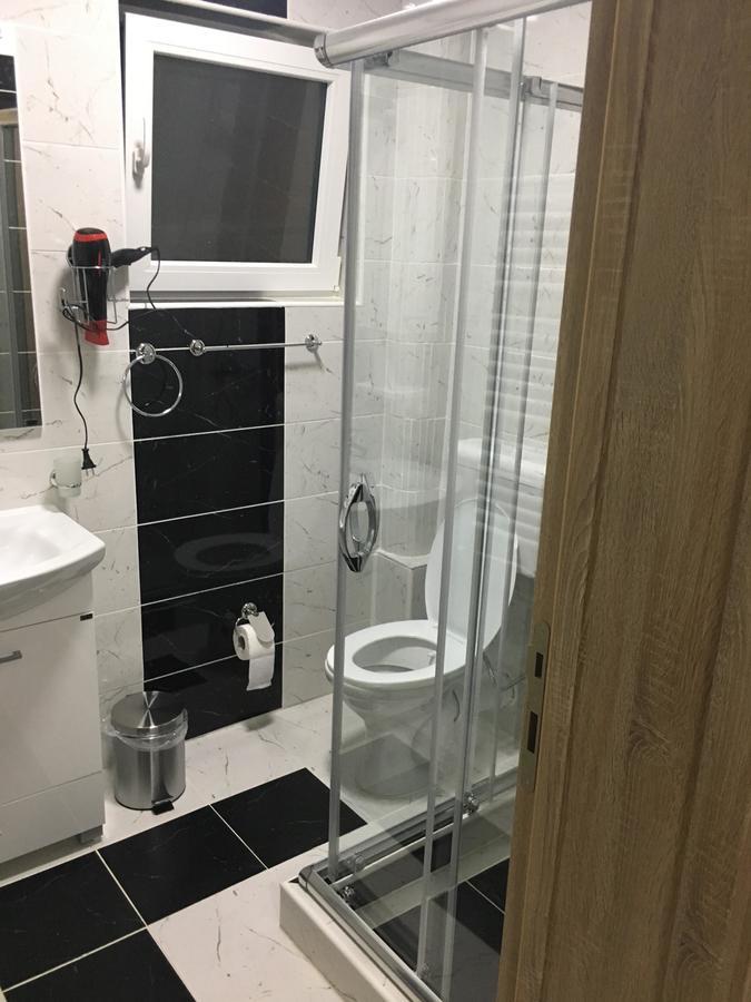 Bed And Breakfast Divanhana ノヴィ・パザル エクステリア 写真