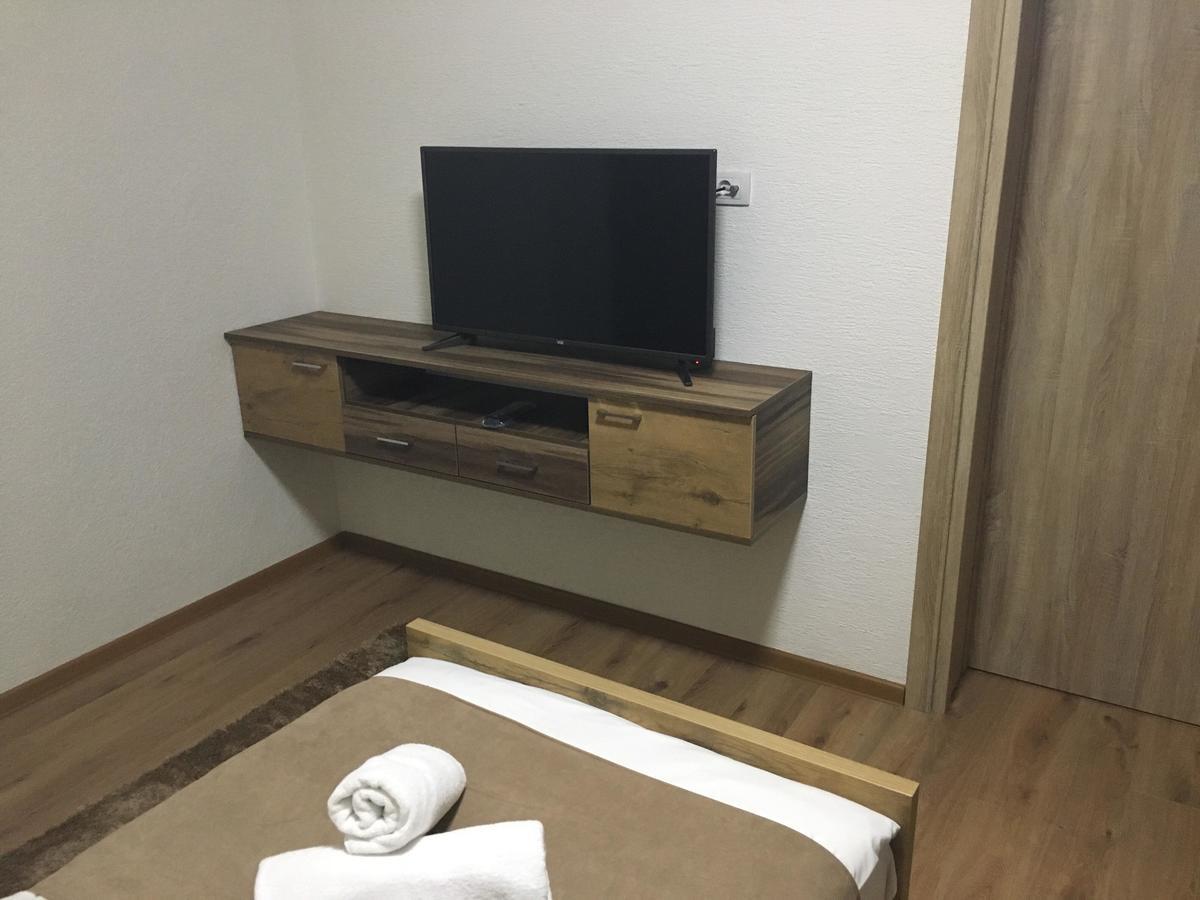 Bed And Breakfast Divanhana ノヴィ・パザル エクステリア 写真